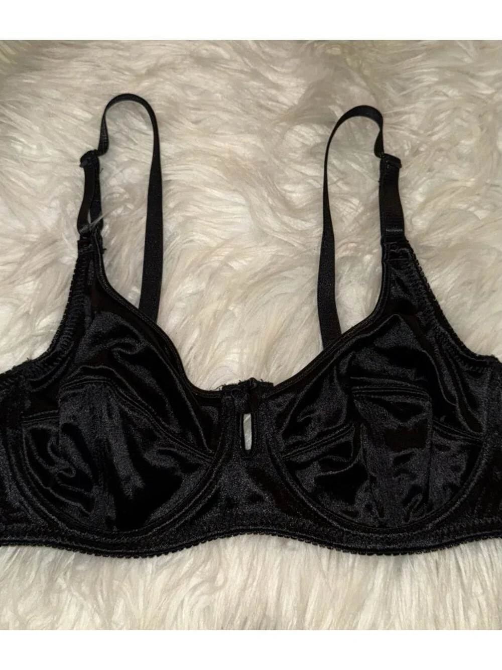 Jolie Second Skin Satin Bra Unlined Underwire Womens 34C Black